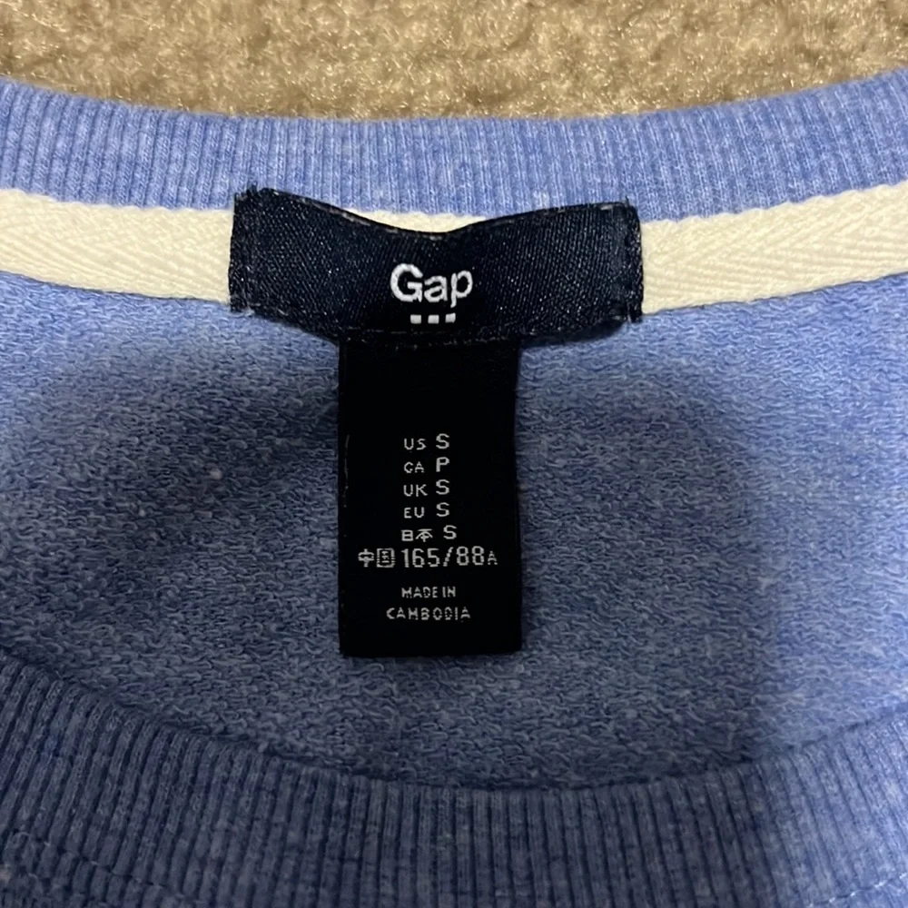 Sweater - Picture 3 of 3